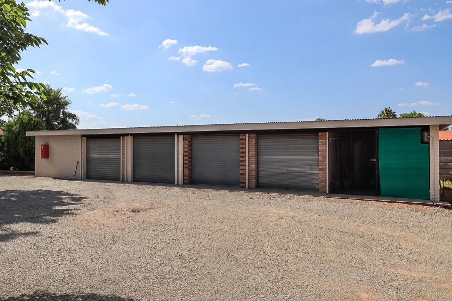 2 Bedroom Property for Sale in Songloed North West